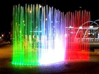 Fontana in piazza della stazione a Novi Ligure.